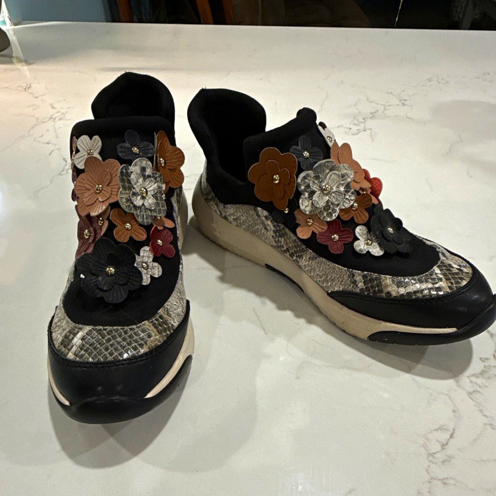 Nine West women's Low Top Floral Sneakers Black Beige Brown White